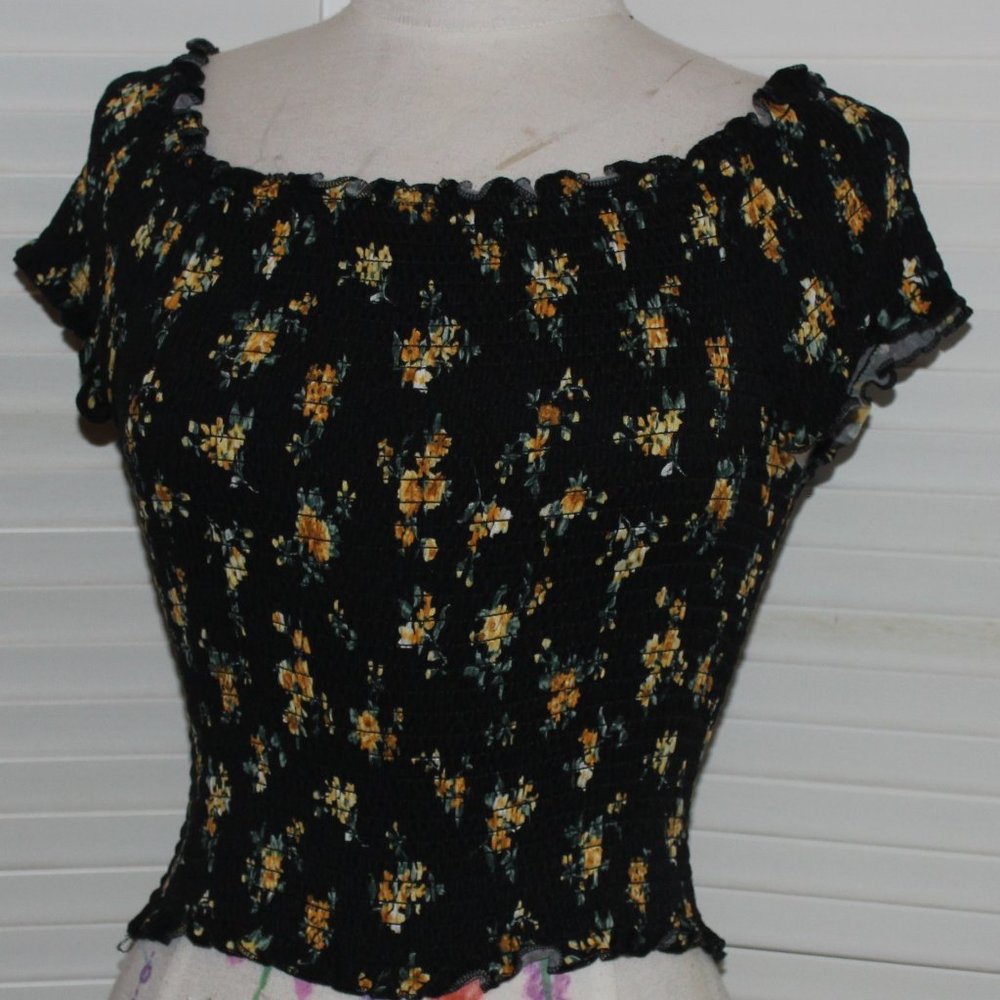 Justify Off Shoulder Shirred Crop Top Ruffle Trim Black Small Yellow Flowers szL